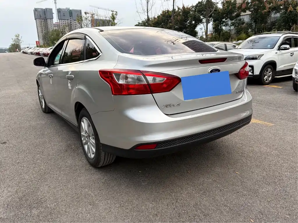 Ford Focus — миниатюра 8