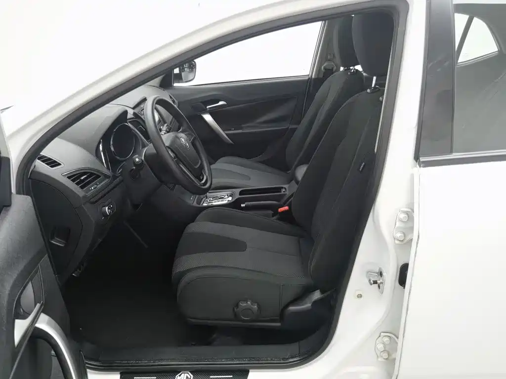 MG MG5 — миниатюра 10