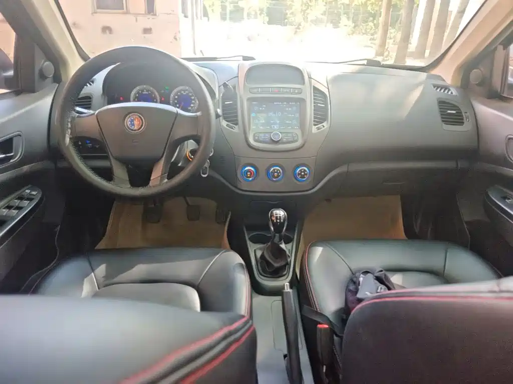 Geely King Kong — миниатюра 10