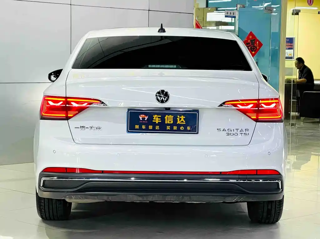 Volkswagen Sagitar — миниатюра 4