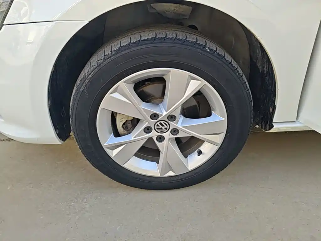 Volkswagen Bora — миниатюра 23