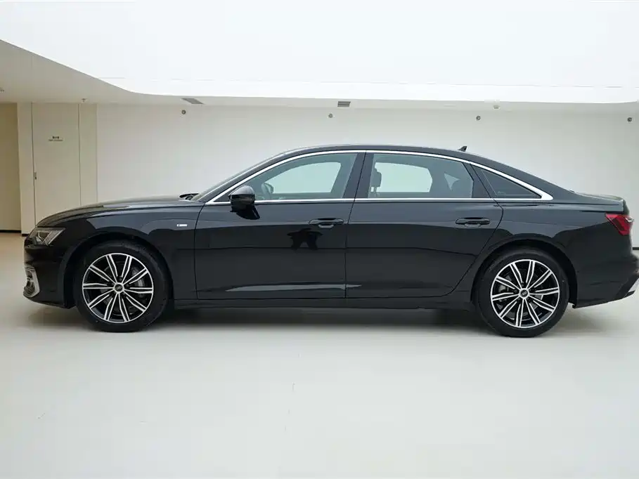 Audi A6L 2025 45 TFSI quattro