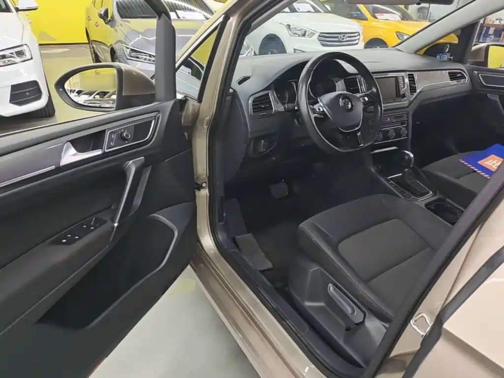 Volkswagen Golf Sportsvan — миниатюра 15