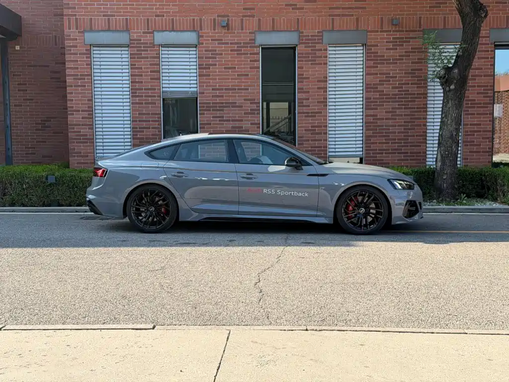 Audi RS 5 — миниатюра 13
