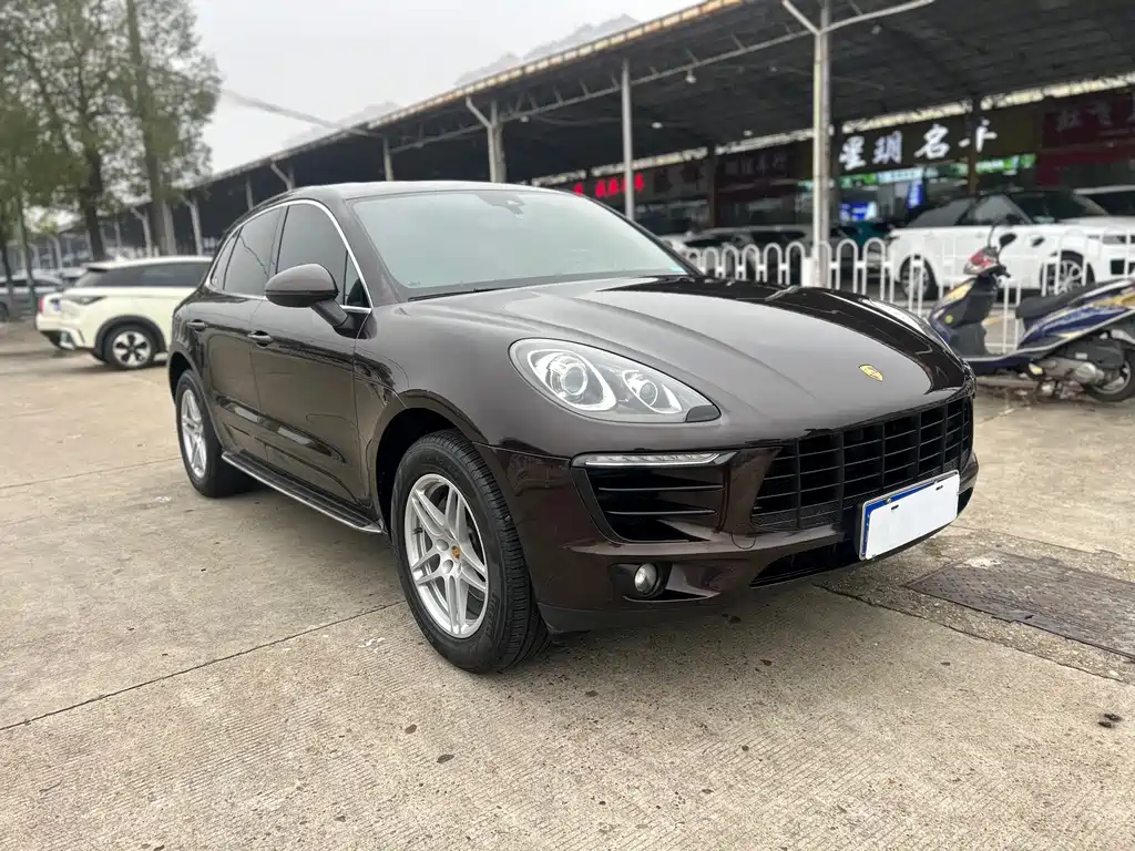 Porsche Macan — миниатюра 3