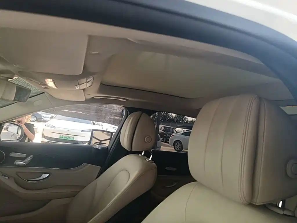Mercedes-Benz C-Class — миниатюра 18