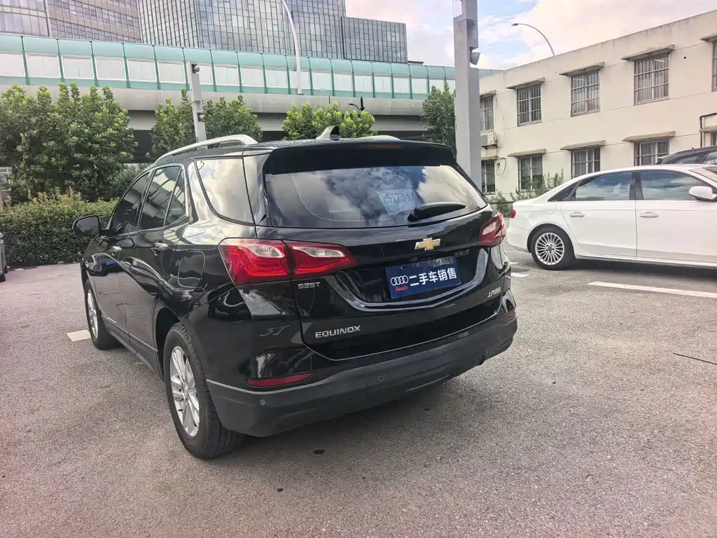 Chevrolet Equinox — миниатюра 6