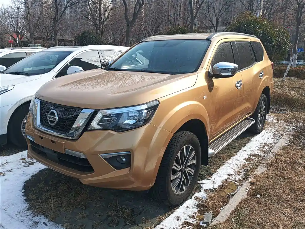 Nissan Terra 2018