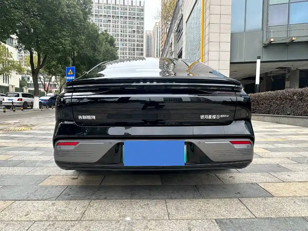 GEELY GALAXY GALAXY SPARKLE 8