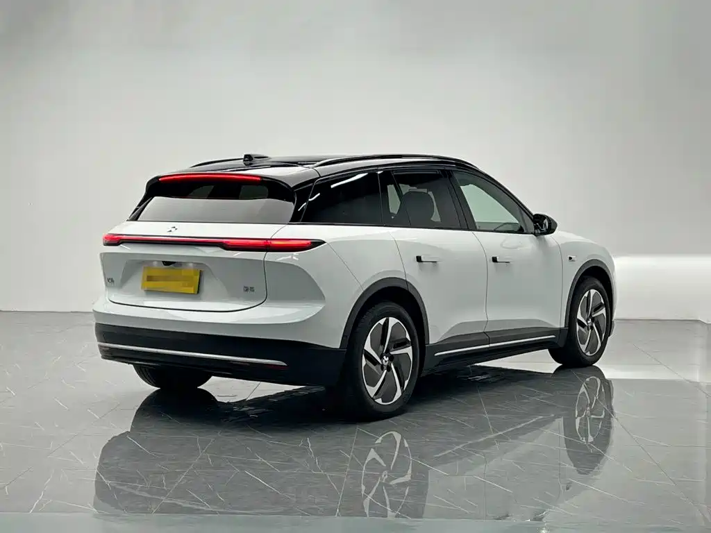 NIO ES6 — миниатюра 6