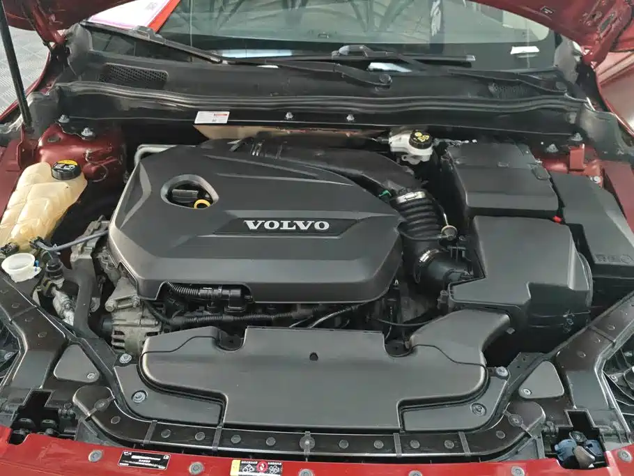Volvo V40 — миниатюра 10