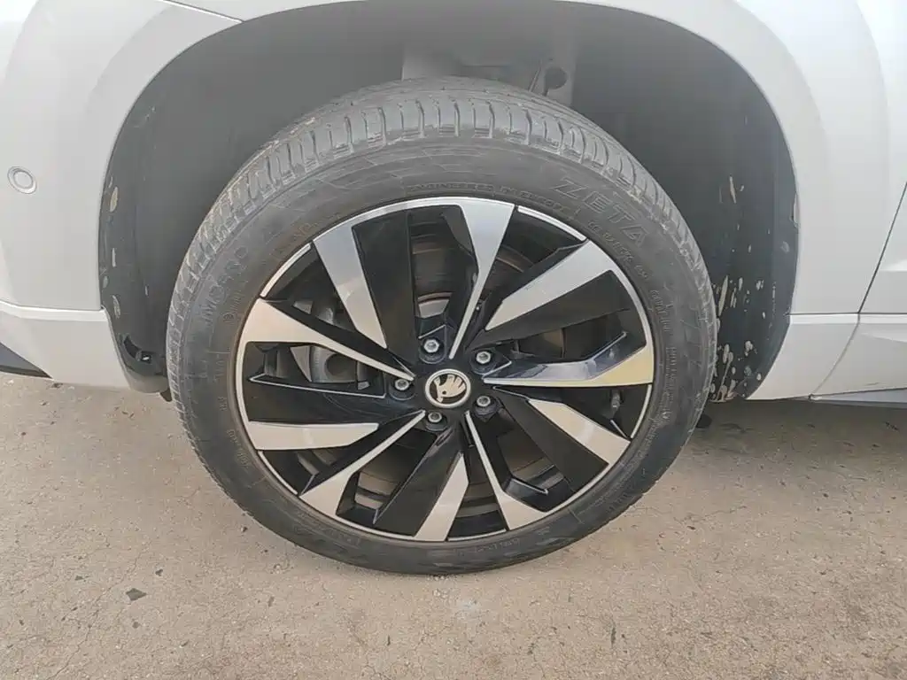 Skoda Karoq — миниатюра 23