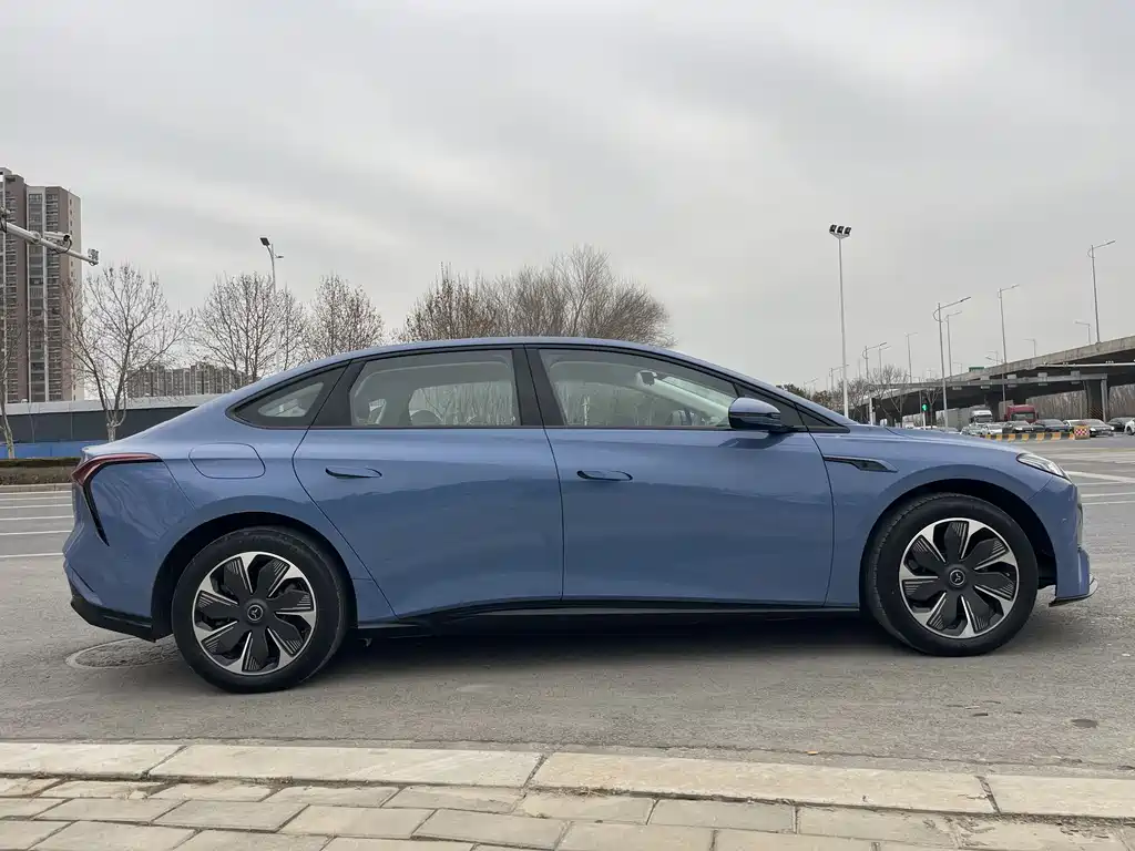 Hongqi HONGQI TIANGONG 05