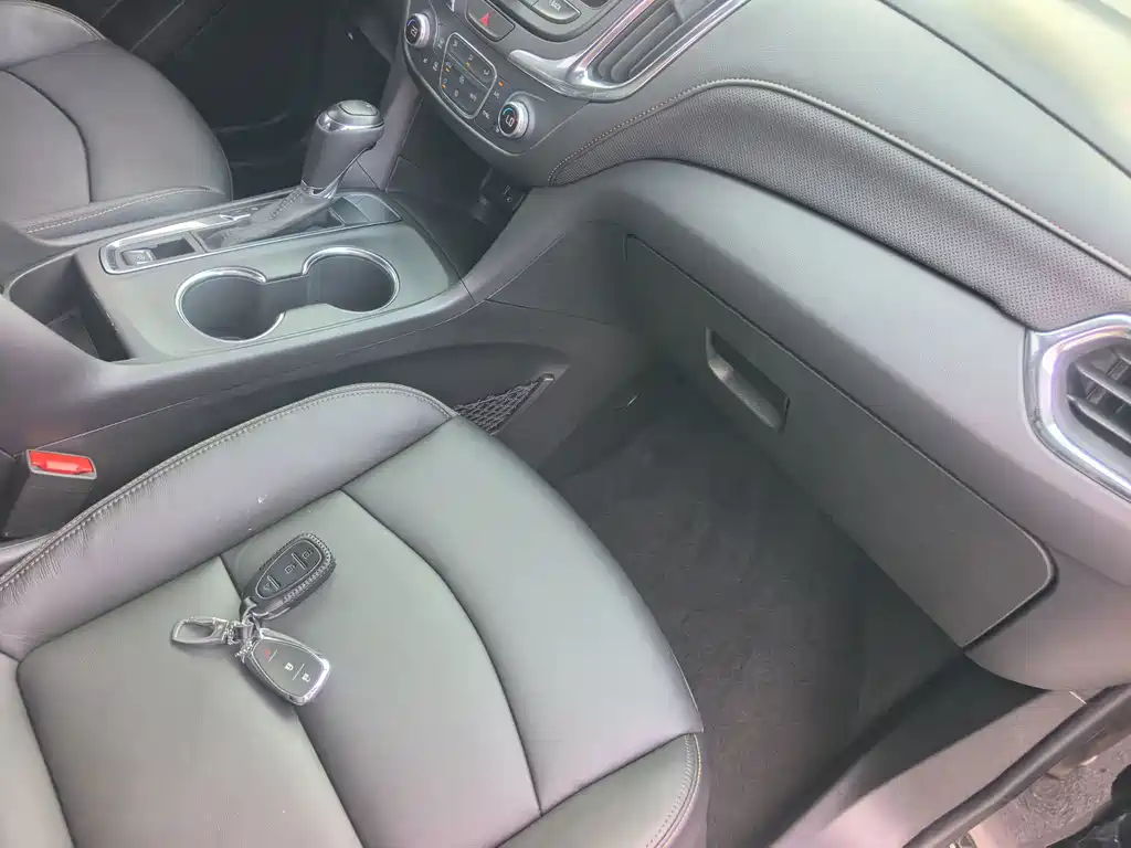 Chevrolet Equinox — миниатюра 14