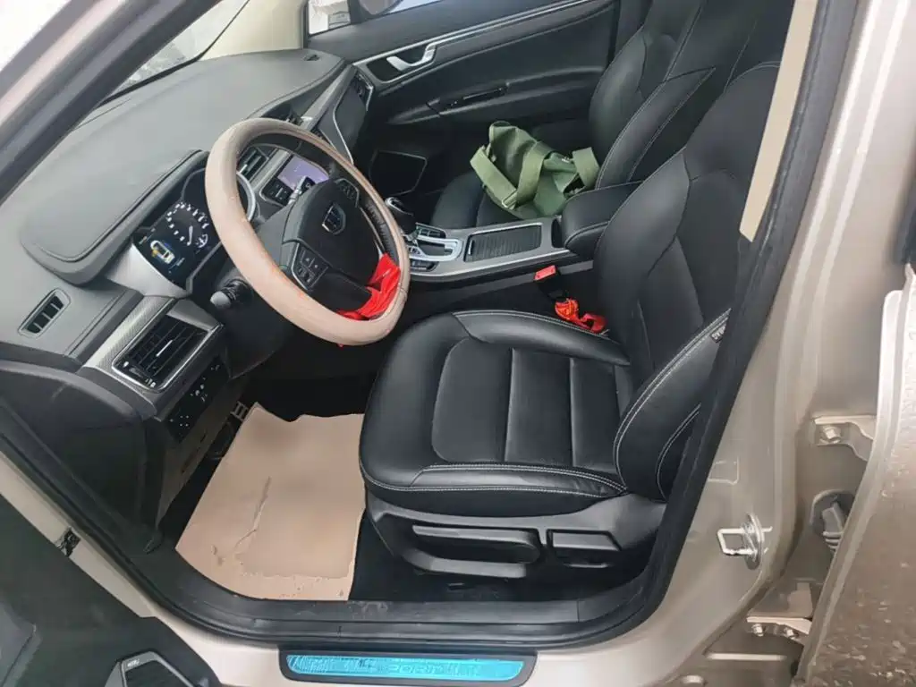 Geely Emgrand GS — миниатюра 15