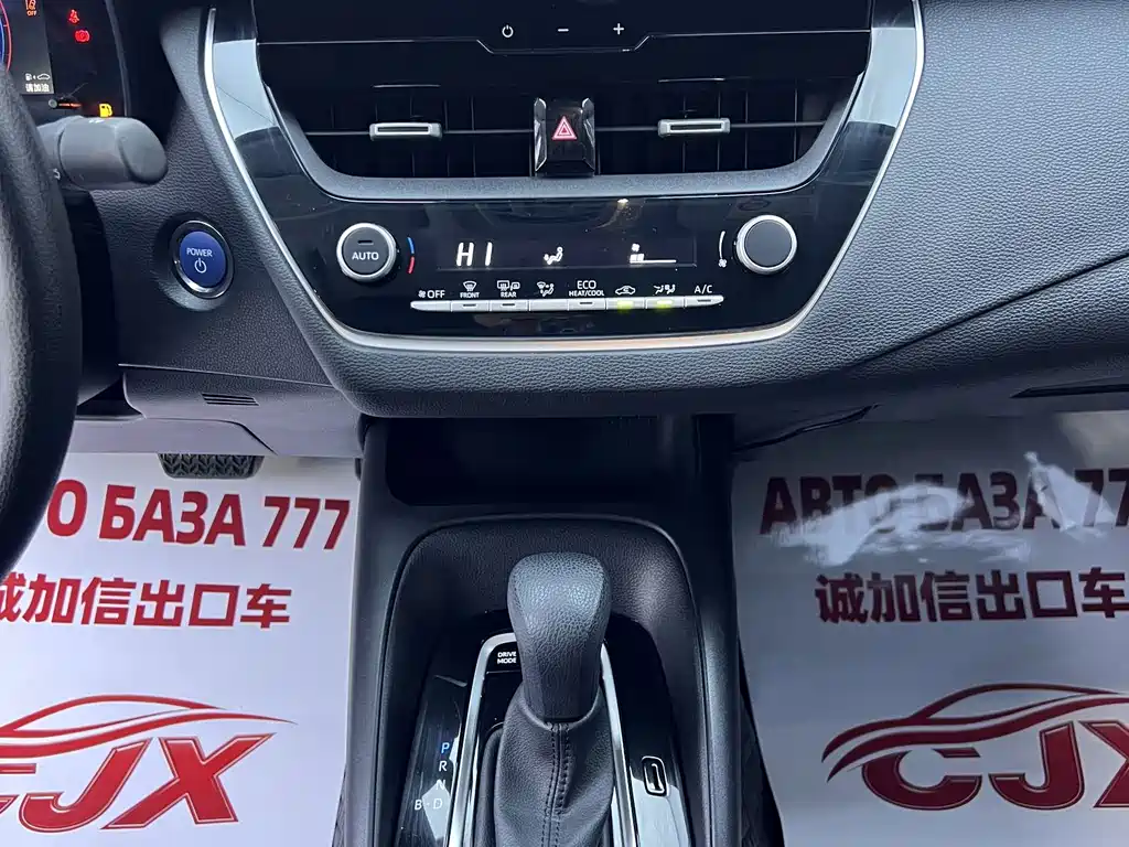 Toyota Corolla — миниатюра 12