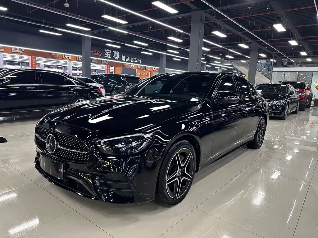 MERCEDES-BENZ E CLASS