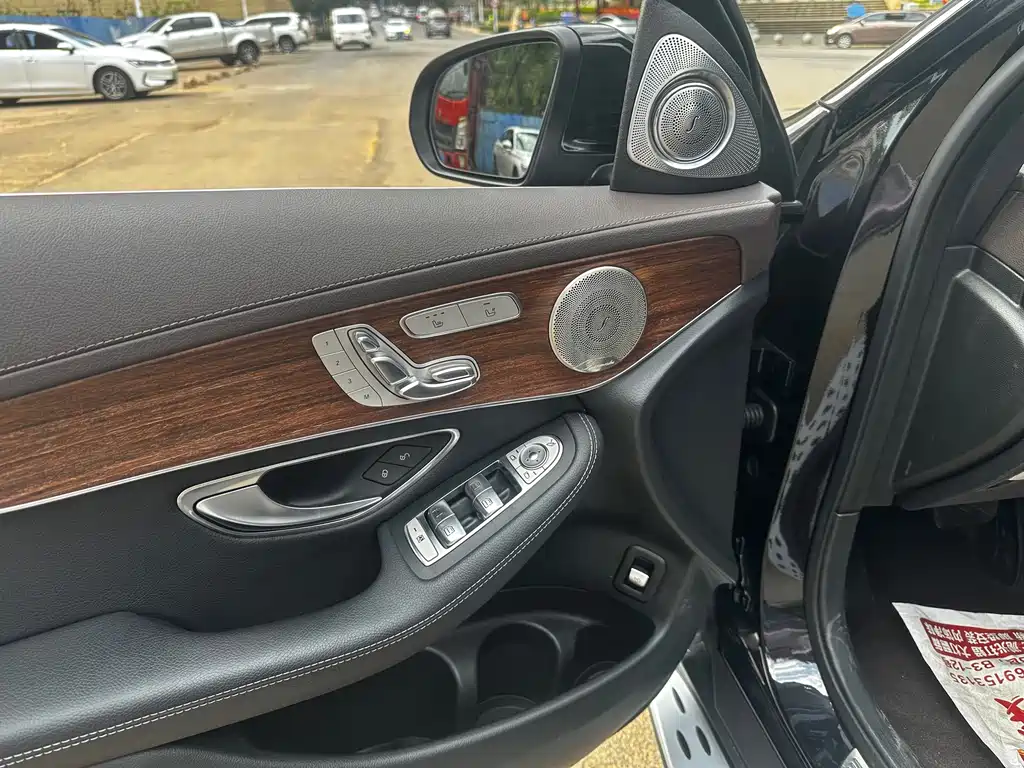 Mercedes-Benz GLC — миниатюра 5