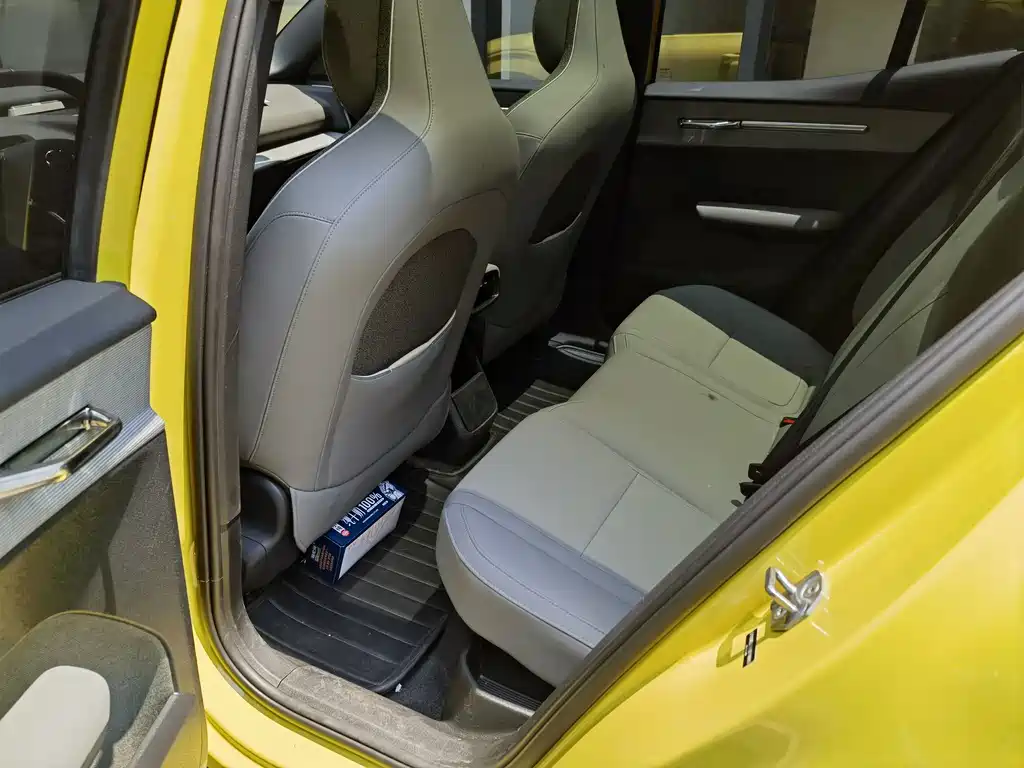 Volvo EX30 — миниатюра 8