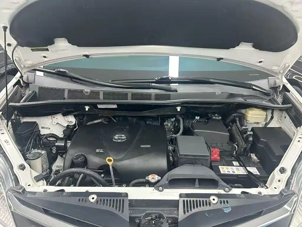 Toyota Sienna — миниатюра 25