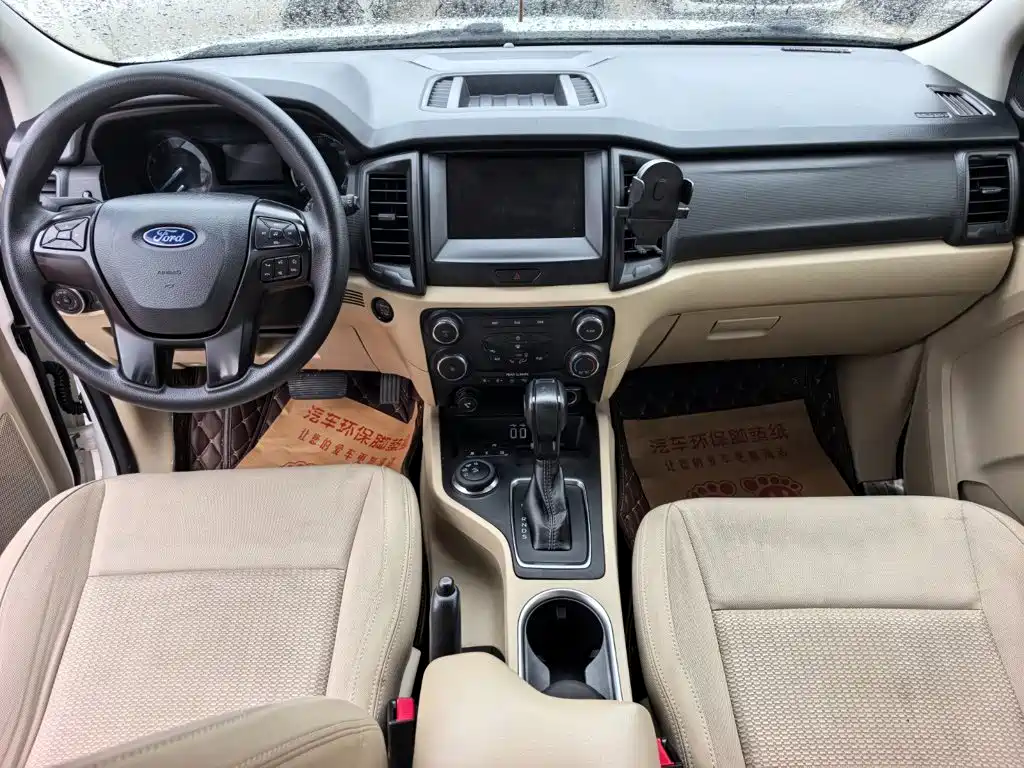 Ford Everest — миниатюра 11