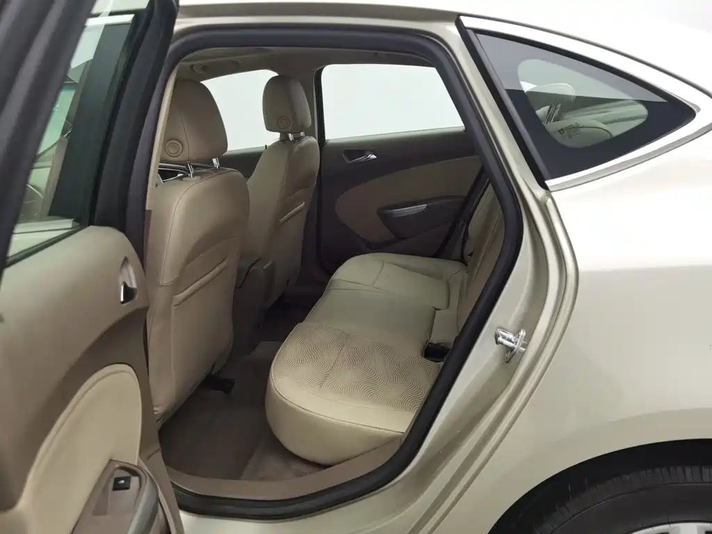Buick Excelle — миниатюра 15