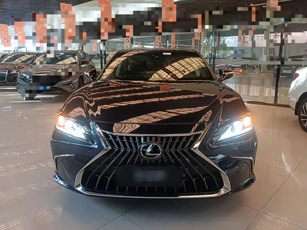 Lexus ES — миниатюра 3