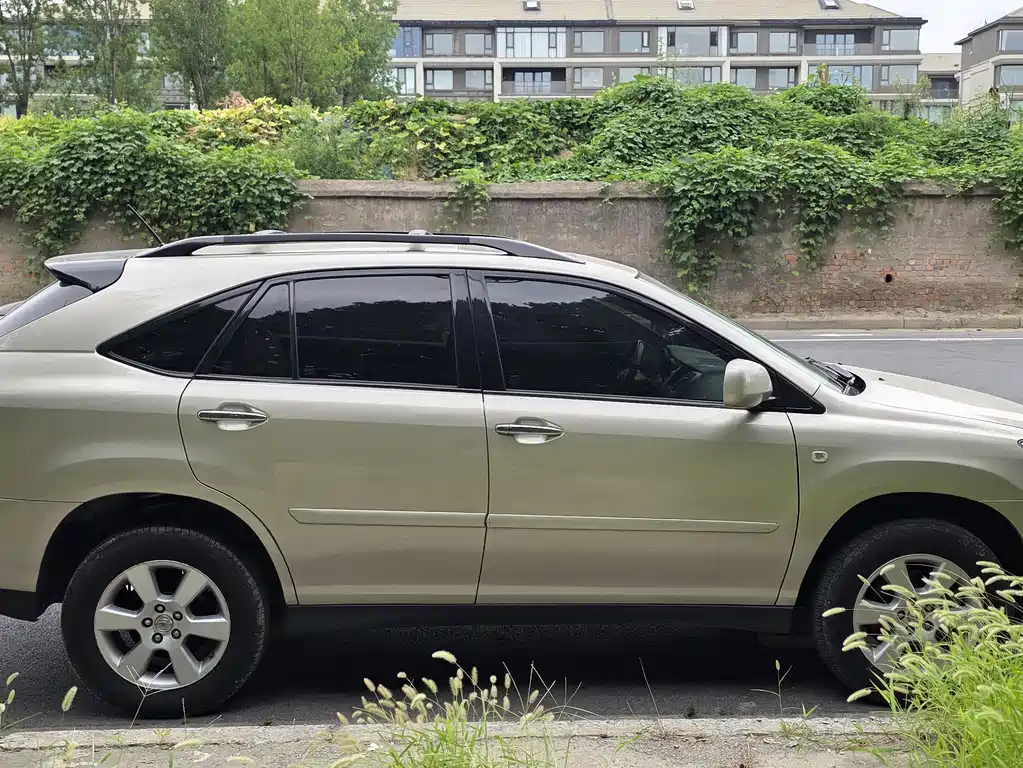 Lexus RX Classic — миниатюра 4