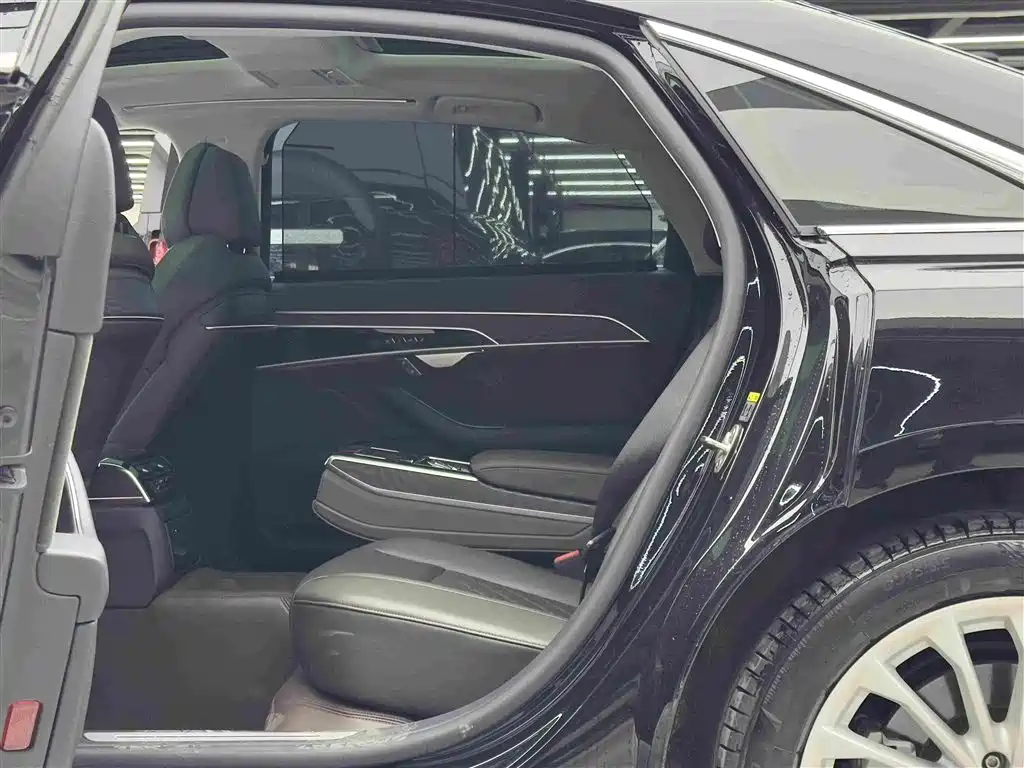 Audi A8 — миниатюра 9