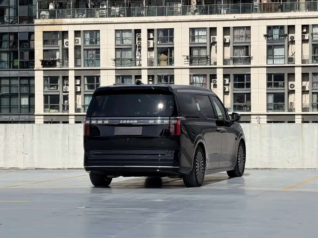 ZEEKR EXTREME KRYPTON 009