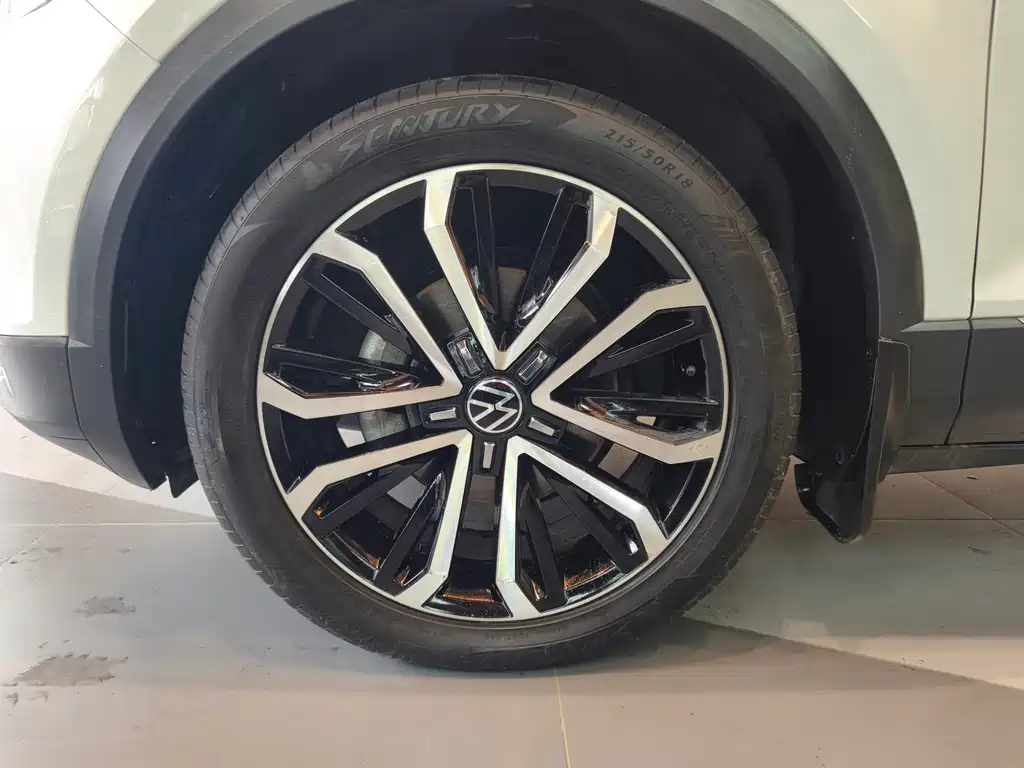 VOLKSWAGEN T ROC EXPLORING SONGS