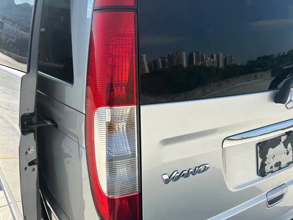 Mercedes-Benz Viano — миниатюра 10