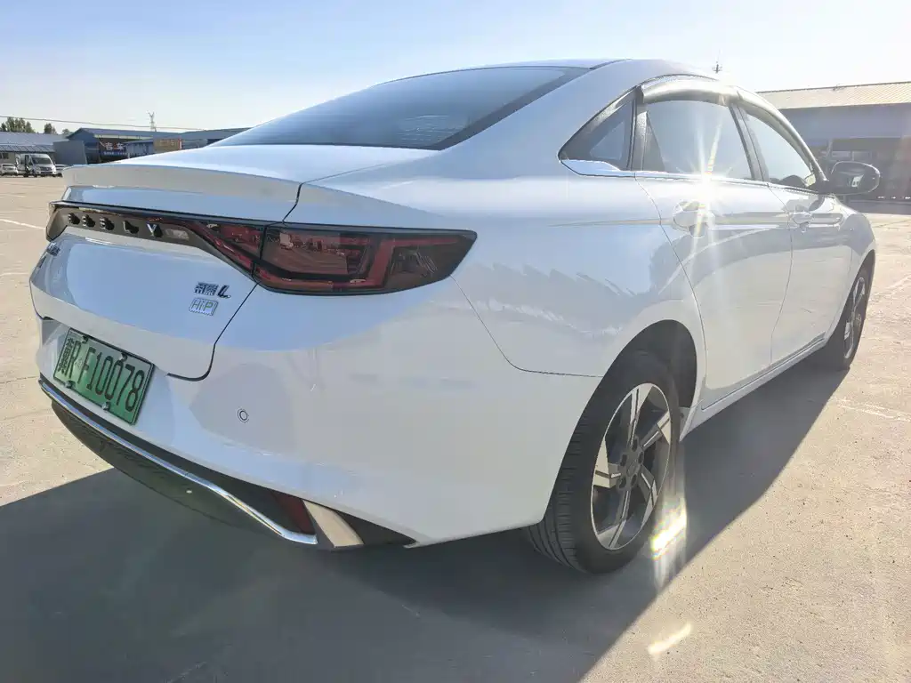 Geely L HiP — миниатюра 4