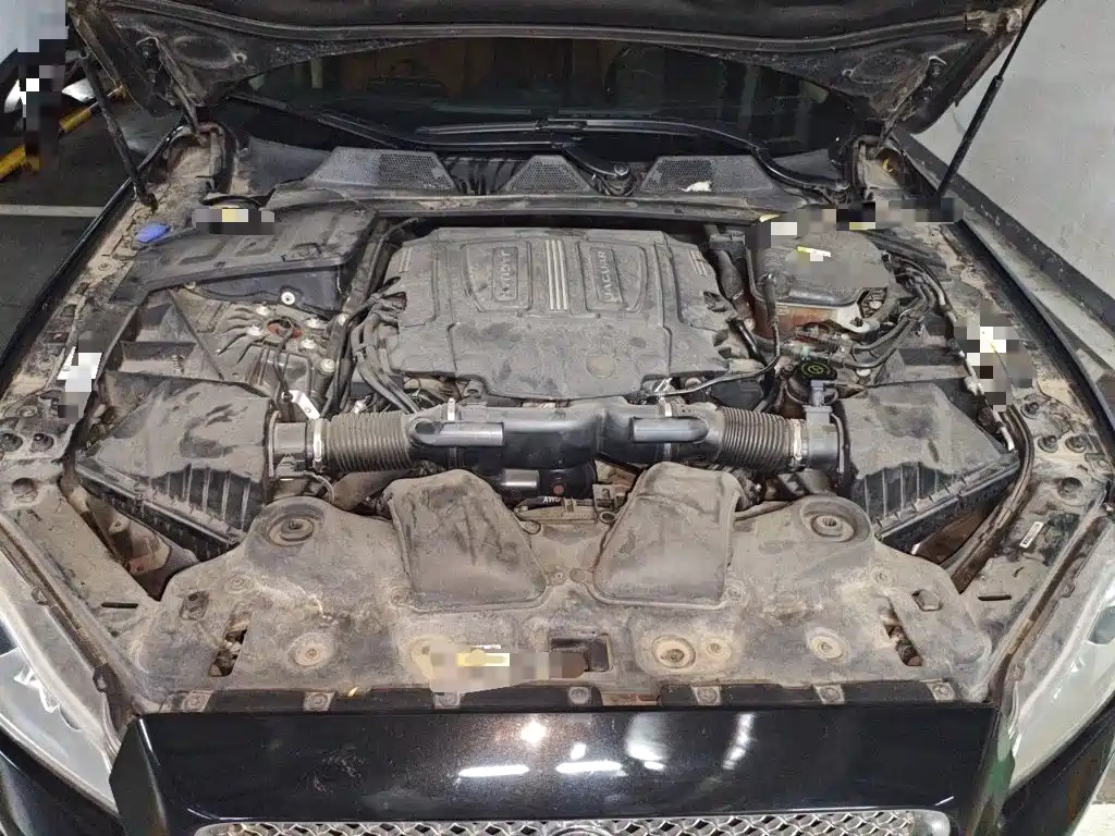 Jaguar XJ — миниатюра 16