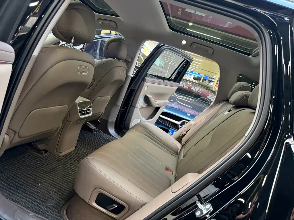 AITO Wenjie AITO M7 — миниатюра 11