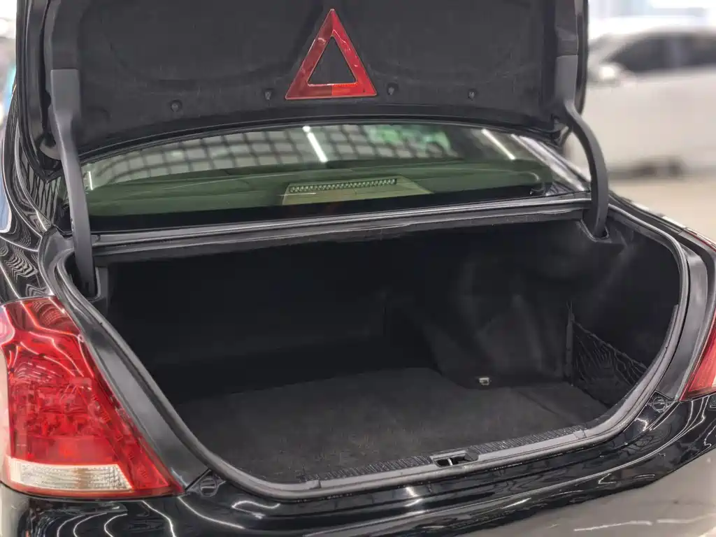 Toyota Crown 2010 2.5L Royal