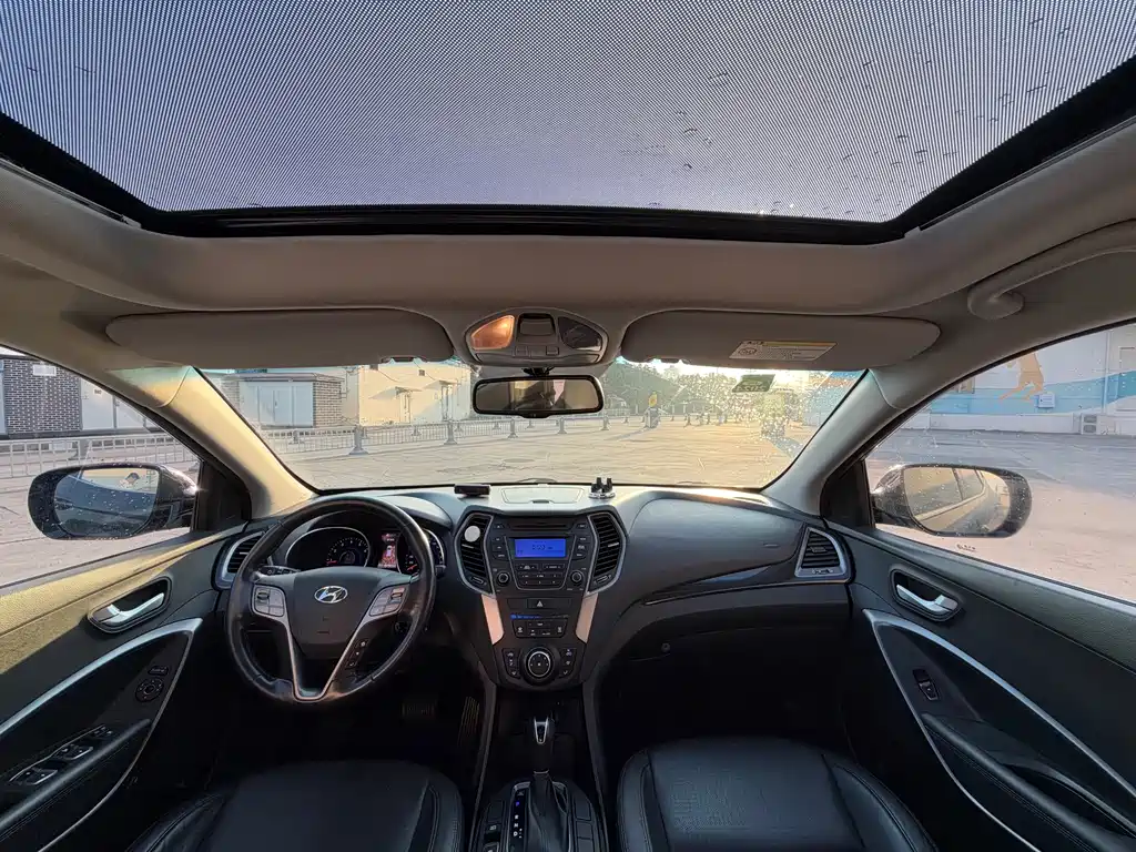 Hyundai Santa Fe — миниатюра 13