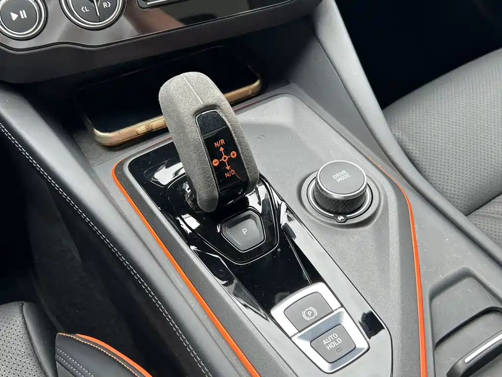Lynk & Co 02 Hatchback — миниатюра 20