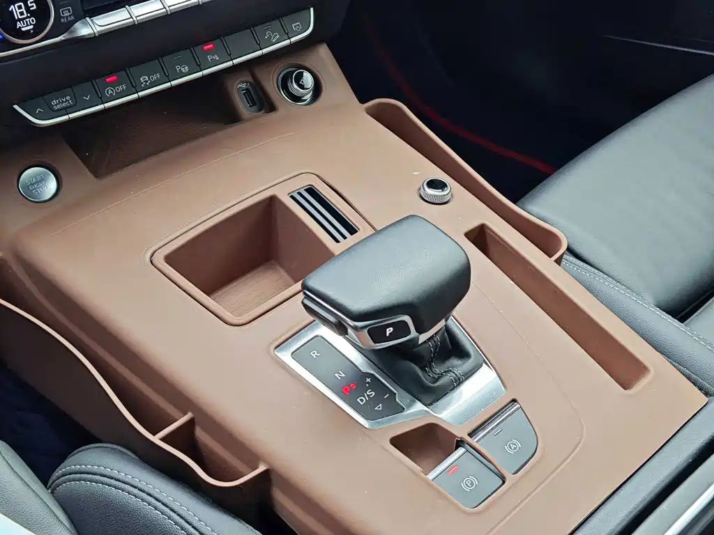 Audi Q5L — миниатюра 16