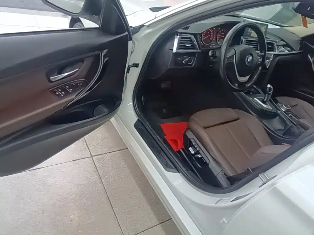 BMW 3 Series — миниатюра 16