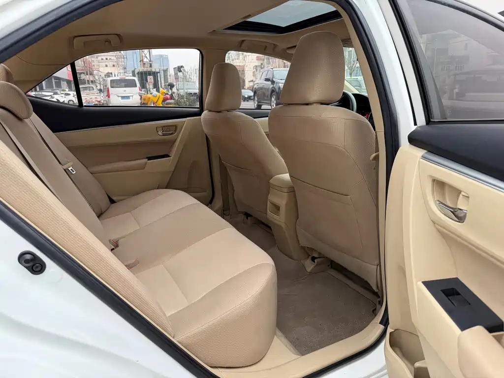 Toyota Corolla — миниатюра 7