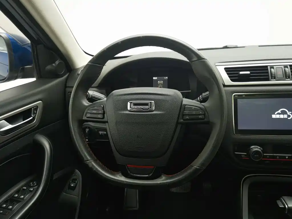 Qoros Qoros 5 — миниатюра 11