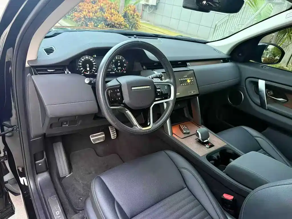 Land Rover Discovery Sport — миниатюра 4