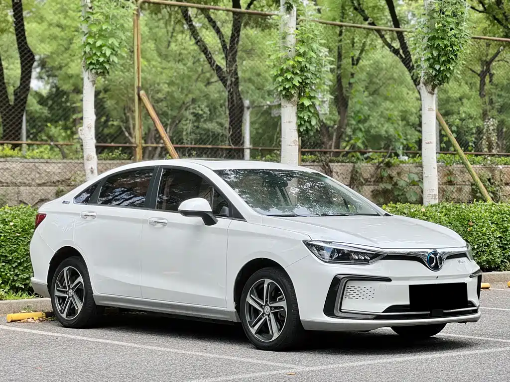 BAIC EU5 2018 R500