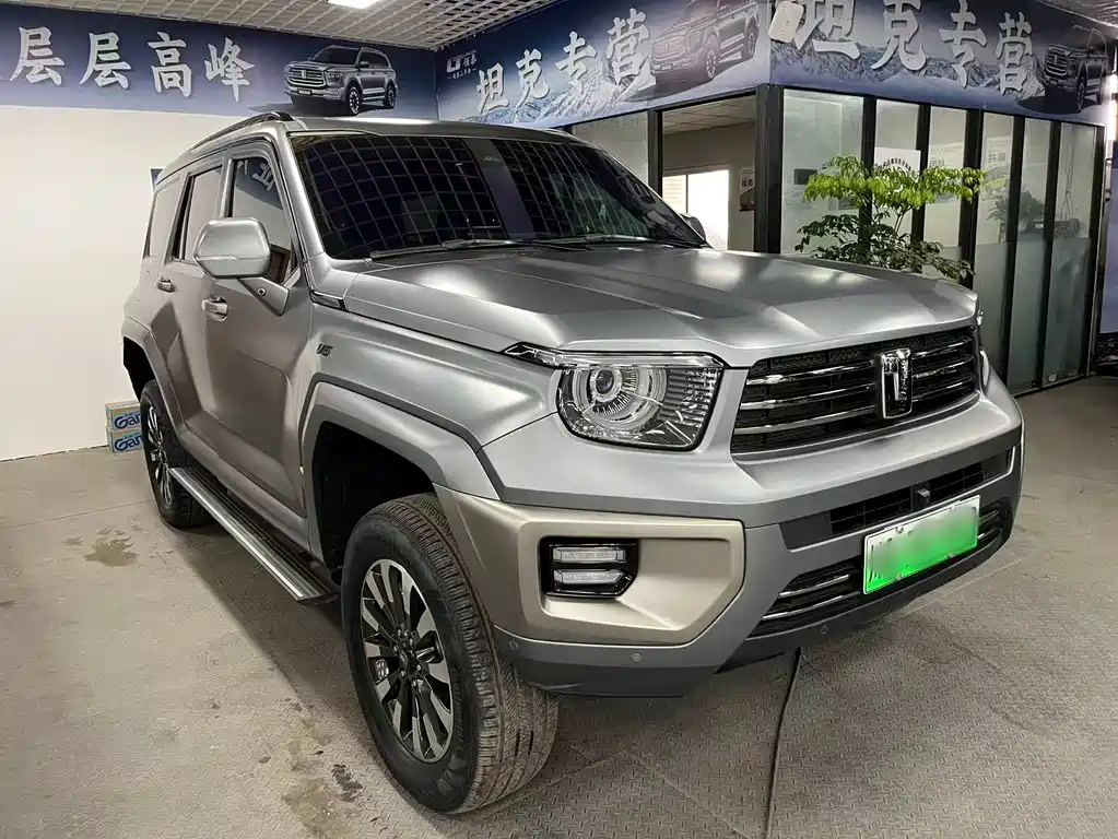 TANK TANK 700 NEW ENERGY