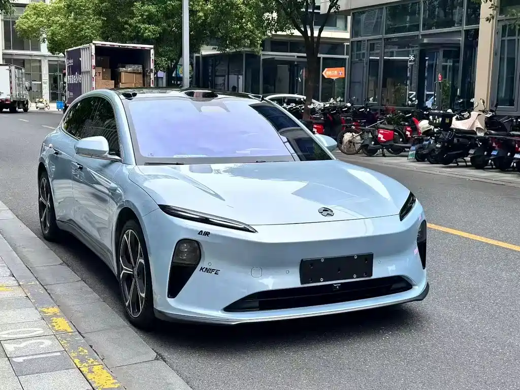 NIO ET5T — миниатюра 3