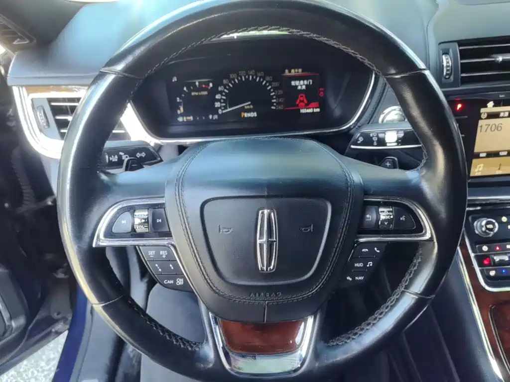 Lincoln Continental — миниатюра 11