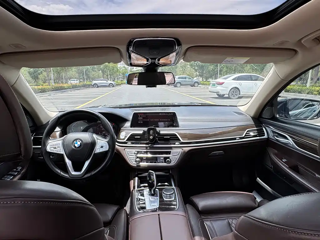 BMW 7 Series 7 2019 730Li Luxury