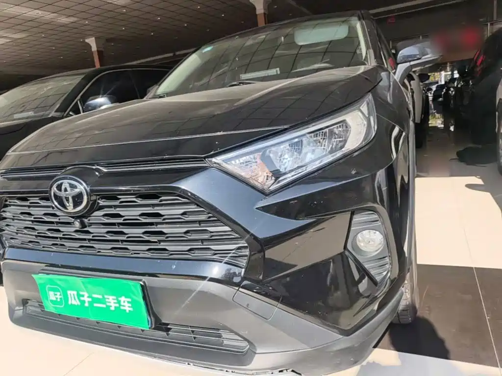 Toyota RAV4 — миниатюра 24