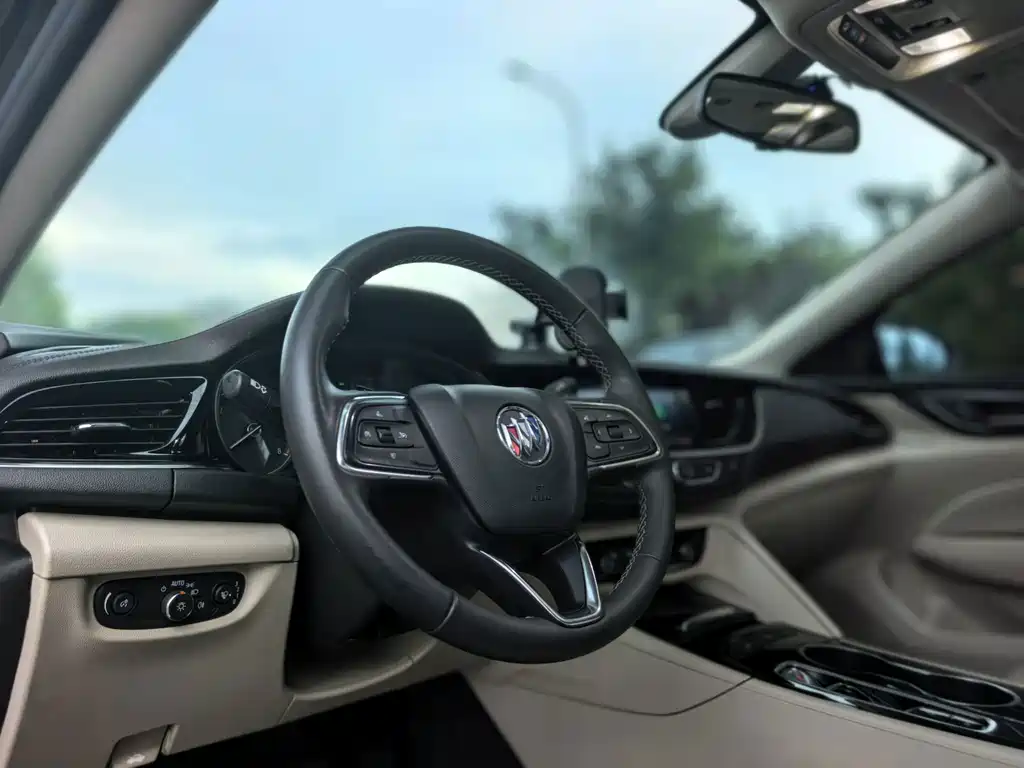 Buick Regal — миниатюра 5